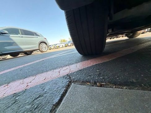 Used 2019 Honda CR-V LX image 11