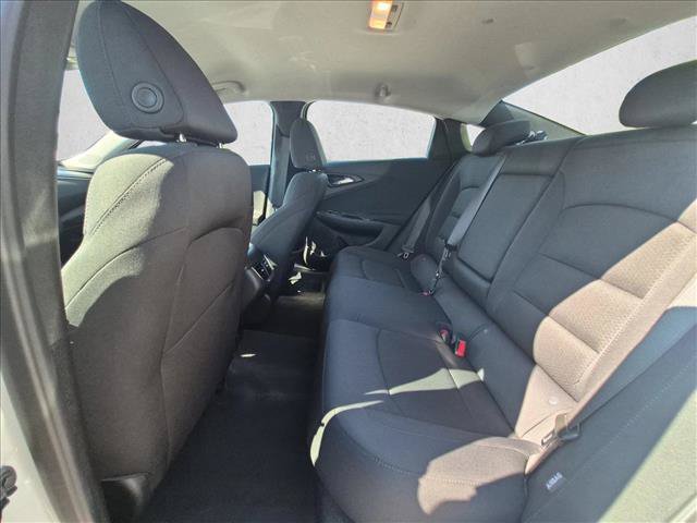 Used 2025 Chevrolet Malibu LT FWD image 18
