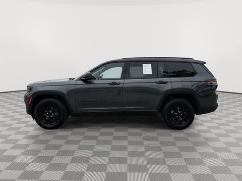 Used 2025 Jeep Grand Cherokee L Altitude AWD/4WD image 3