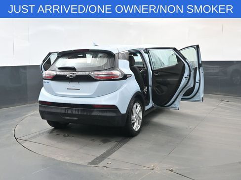 Used 2023 Chevrolet Bolt LT image 33
