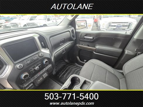 Used 2020 Chevrolet Silverado 1500 LT w/ Convenience Package image 15
