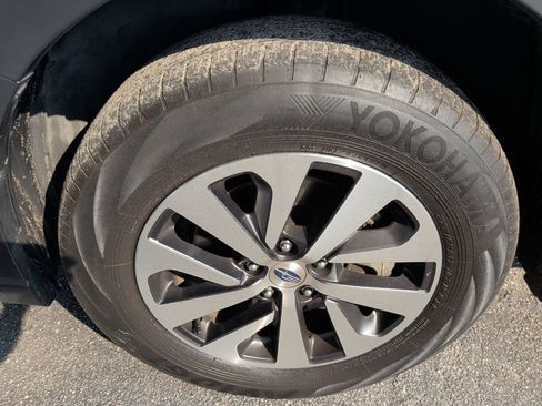 Used 2023 Subaru Outback Premium AWD/4WD image 10