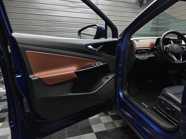 Used 2021 Volkswagen ID.4 Pro S RWD image 36