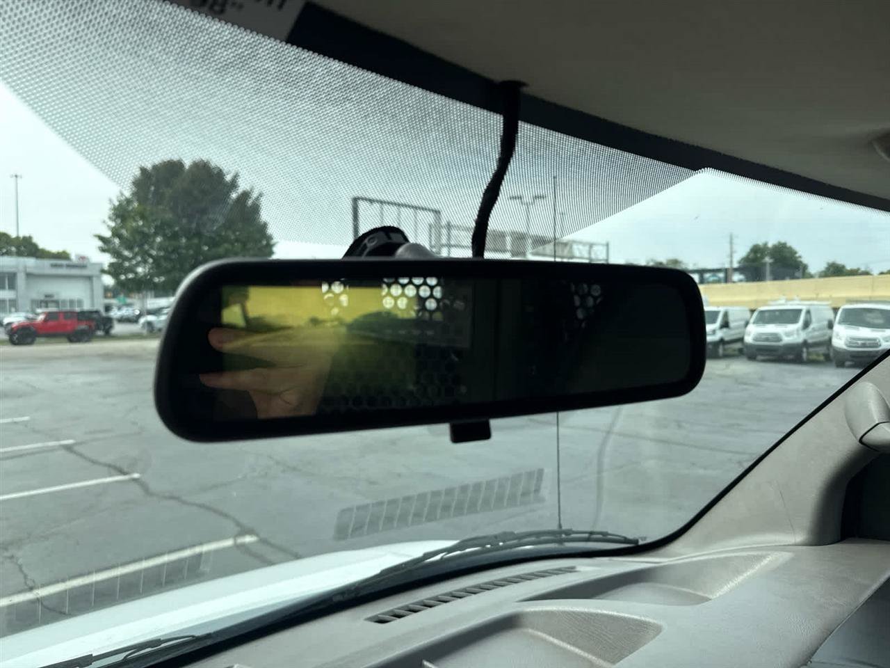 Used 2015 Chevrolet Express 2500 RWD image 15