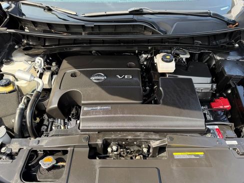 Used 2024 Nissan Murano Platinum w/ Cargo Package AWD/4WD image 43