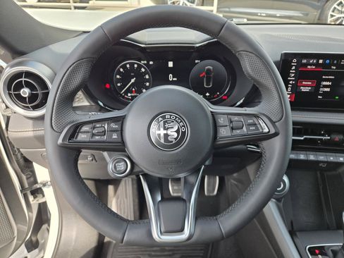 New 2026 Alfa Romeo Tonale AWD/4WD image 16
