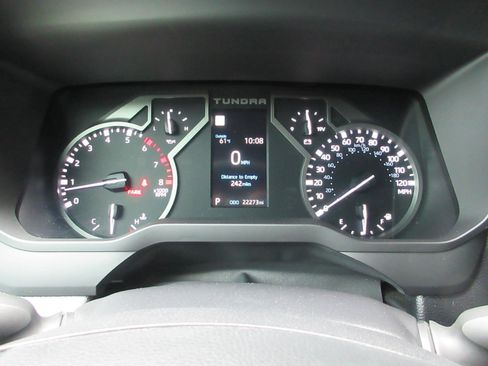 Used 2025 Toyota Tundra SR5 w/ SR5 Premium Package AWD/4WD image 10