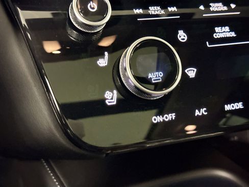 Used 2025 INFINITI QX60 Sensory w/ Vision Package AWD/4WD image 8