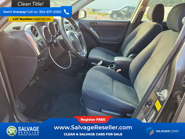 Used 2006 Toyota Matrix AWD image 9
