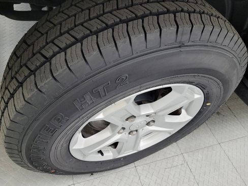 Used 2018 Jeep Wrangler Unlimited Sport S image 31