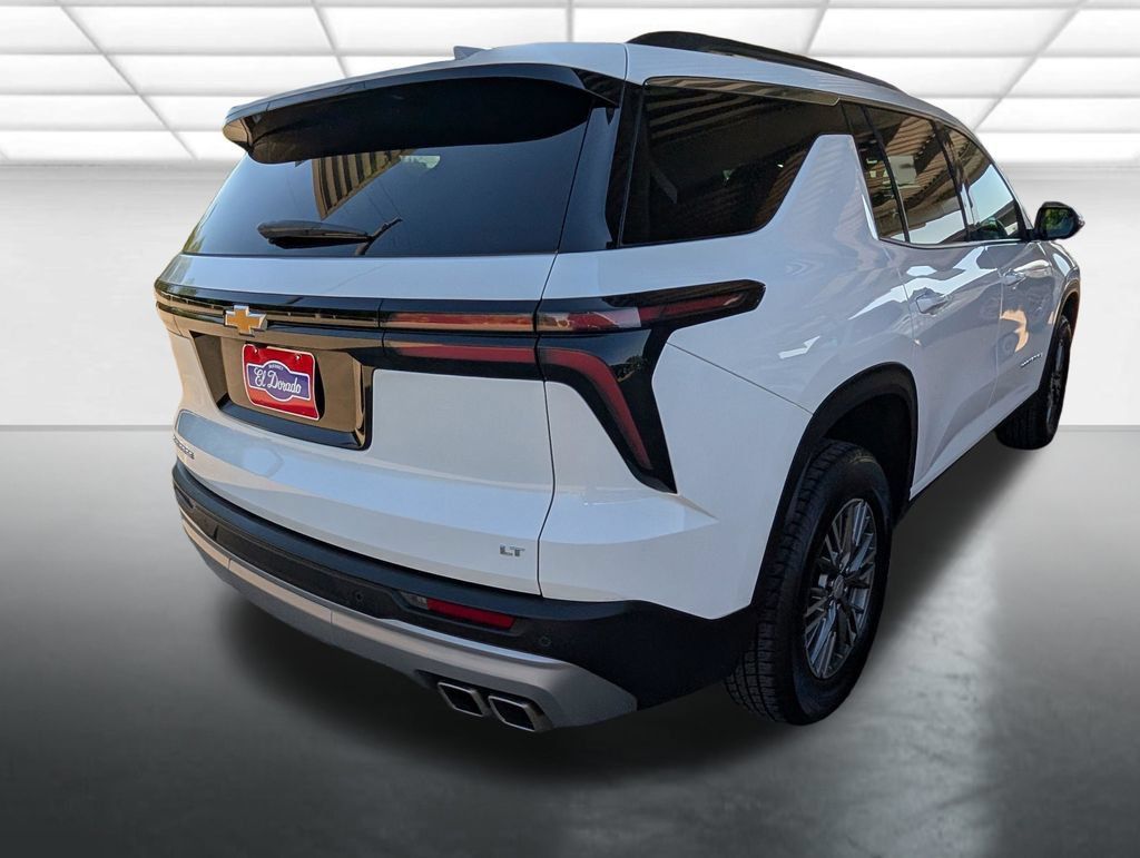 Used 2024 Chevrolet Traverse LT FWD image 30