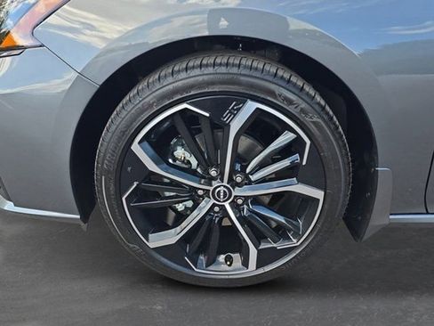 New 2026 Nissan Altima 2.5 SR FWD image 9