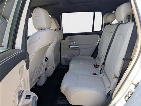 New 2026 Mercedes-Benz GLB 250 4MATIC image 11
