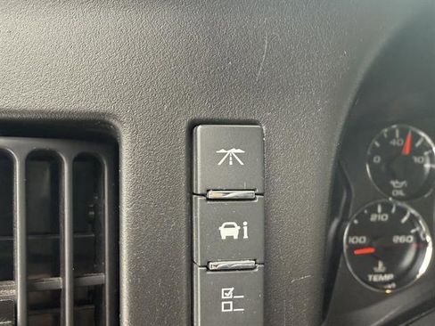 Used 2024 Chevrolet Express 2500 w/ Driver Convenience Package image 15