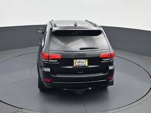 Used 2020 Jeep Grand Cherokee Altitude AWD/4WD image 18