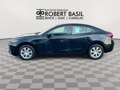 Used 2017 MAZDA MAZDA3 Sport FWD image 5