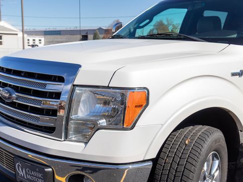 Used 2014 Ford F150 Lariat w/ Lariat Chrome Package image 39
