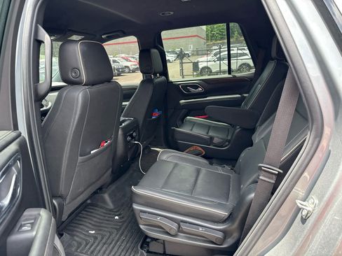 Used 2023 Chevrolet Tahoe Premier RWD image 6