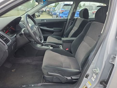 Used 2005 Honda Accord LX image 19