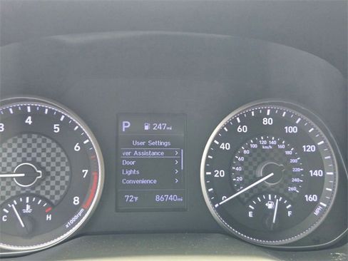 Used 2019 Hyundai Elantra Limited w/ Cargo Package image 11