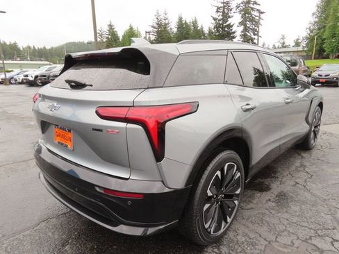 Used 2024 Chevrolet Blazer EV RS AWD/4WD image 8