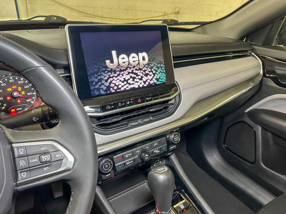 Used 2024 Jeep Compass Limited AWD/4WD image 30