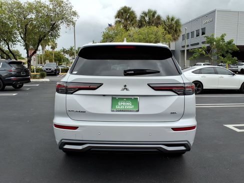 New 2026 Mitsubishi Outlander SEL FWD image 9