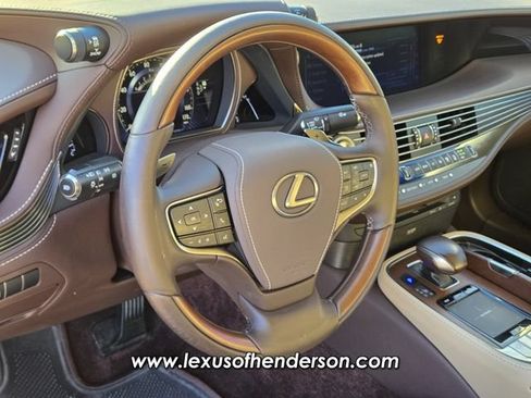 Used 2018 Lexus LS 500 AWD w/ Interior Upgrade Package image 22