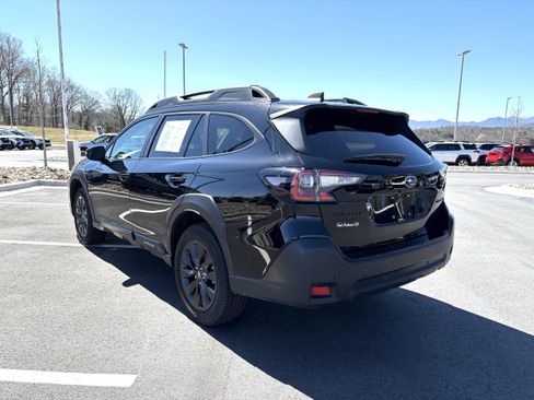 Certified 2025 Subaru Outback Onyx Edition AWD/4WD image 6