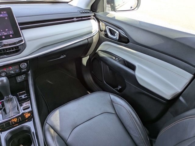 Used 2022 Jeep Compass Limited AWD/4WD image 17