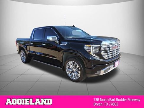 Used 2025 GMC Sierra 1500 Denali w/ Denali Reserve Package AWD/4WD image 3