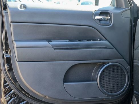 Used 2014 Jeep Patriot Latitude image 20