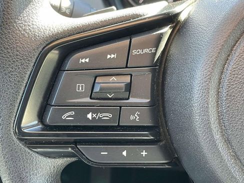 Used 2024 Subaru Crosstrek 2.0i Premium image 10