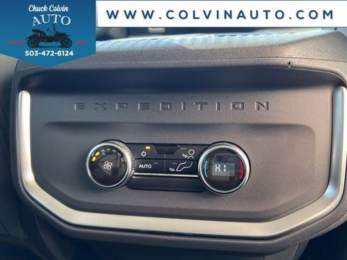 New 2025 Ford Expedition Active image 24