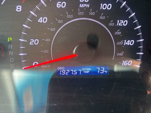 Used 2010 Toyota Camry XLE FWD image 27