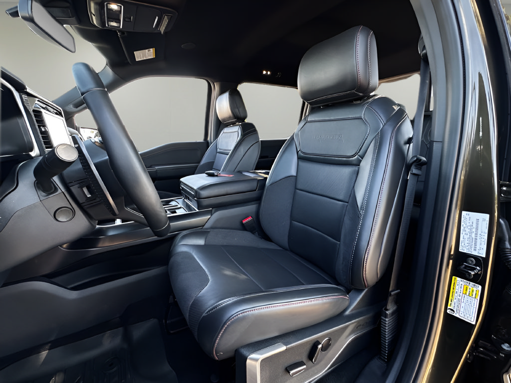 Used 2025 Ford F150 Raptor AWD/4WD image 5