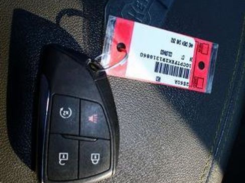 Used 2024 Chevrolet Colorado ZR2 w/ ZR2 Convenience Package III image 23