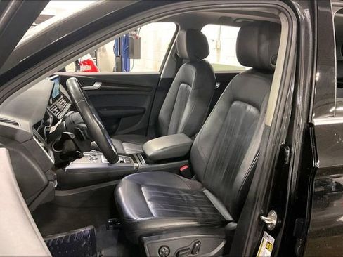 Used 2018 Audi Q5 2.0T Premium Plus w/ Premium Plus Package image 25