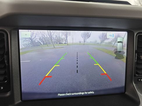 Used 2024 Ford Bronco Big Bend image 25