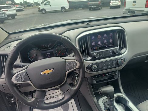 Used 2020 Chevrolet Colorado LT w/ Colorado RST Special Edition RWD image 17