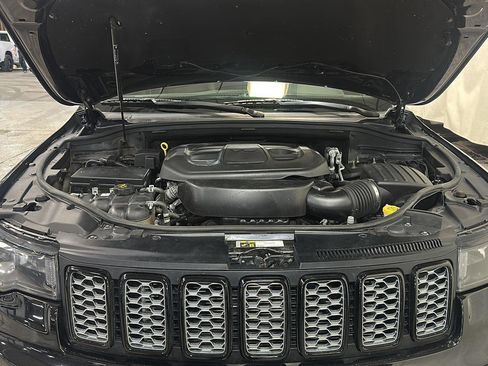 Used 2020 Jeep Grand Cherokee Altitude image 13