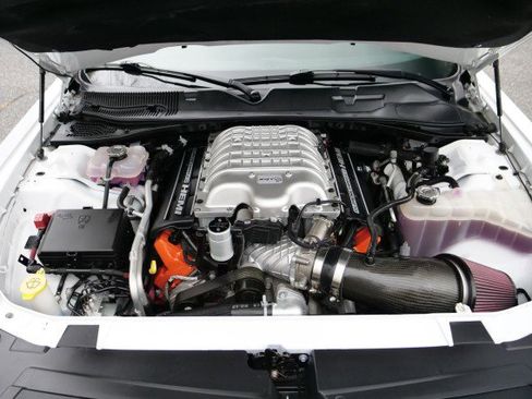 Used 2020 Dodge Challenger SRT Hellcat w/ Plus Package image 9