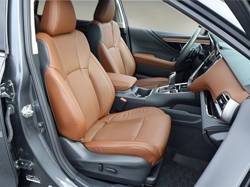 Used 2025 Subaru Outback Touring XT w/ Popular Package #2 image 13