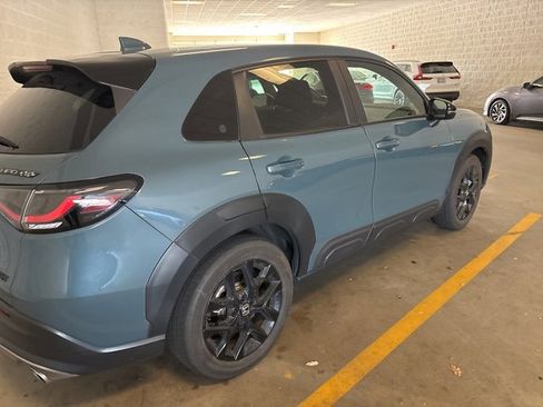 Used 2023 Honda HR-V Sport image 15