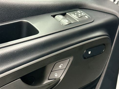 New 2025 Mercedes-Benz Sprinter 2500 image 18