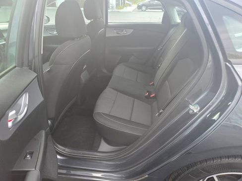 Used 2023 Kia Forte LXS w/ LXS Technology Package FWD image 18