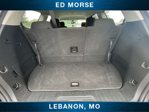 Used 2017 Chevrolet Traverse LT w/ Style and Technology Package FWD image 22