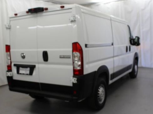 Used 2025 RAM ProMaster 2500 w/ Convenience Group FWD image 7