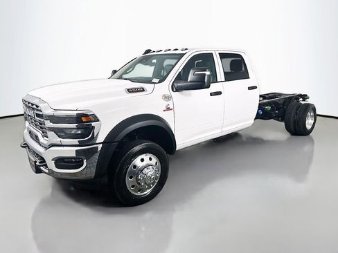 New 2026 RAM 5500 Tradesman w/ Chrome Appearance Group image 3
