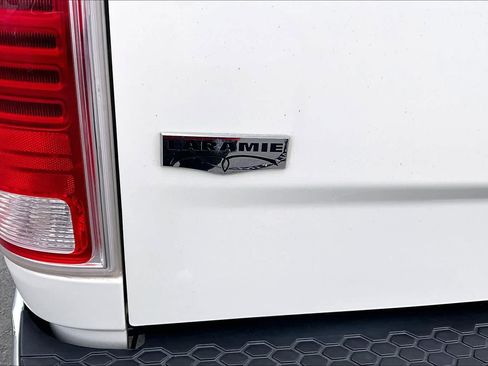 Used 2016 RAM 1500 Laramie image 7